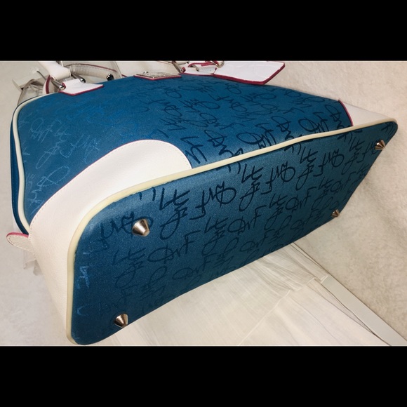 Day Spa all-day/overnight/weekend travel carryall handbag satchel tote w/ strap - Picture 7 of 8